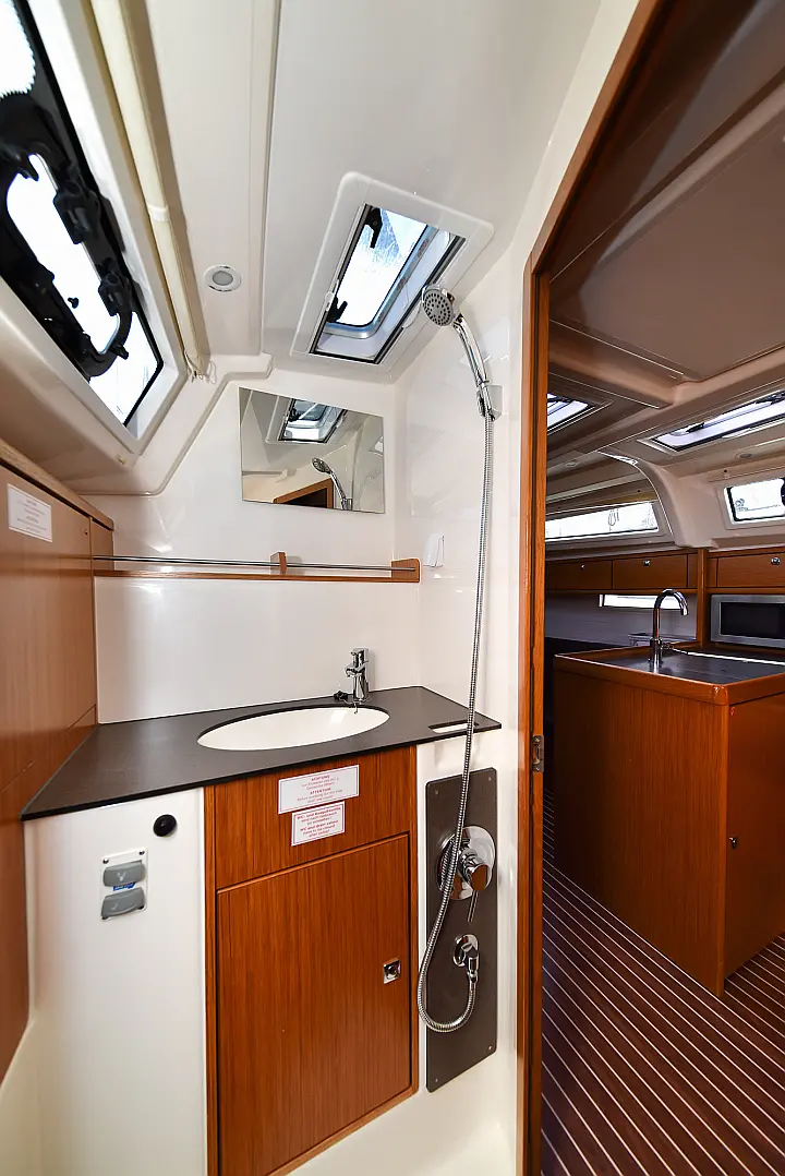 Bavaria 37 - 
