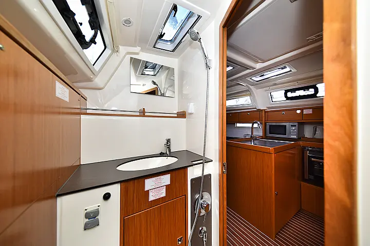 Bavaria 37 - 