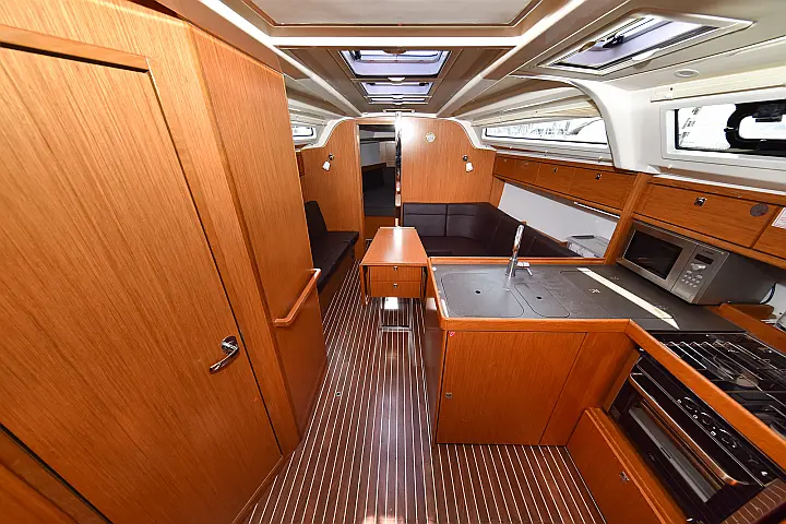 Bavaria 37 - 