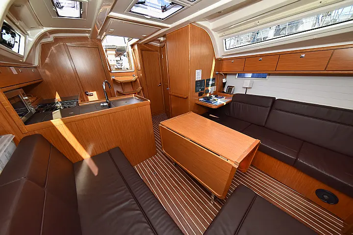 Bavaria 37 - 