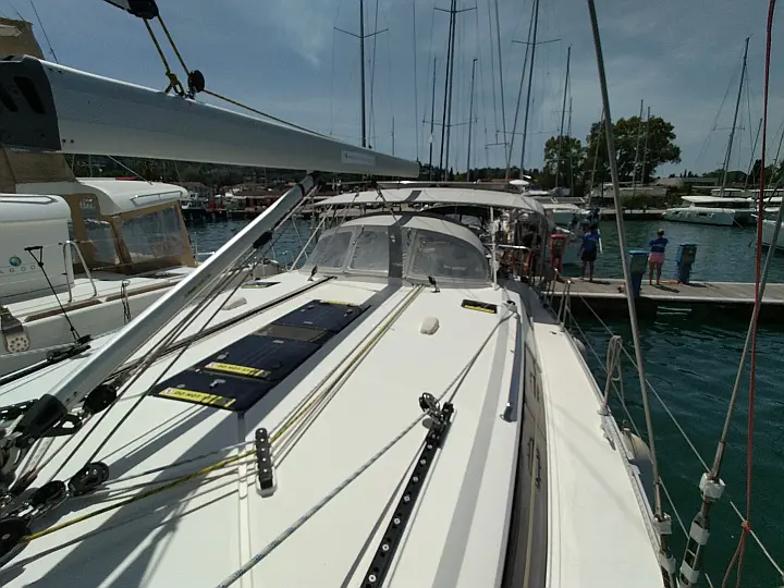 Bavaria Cruiser 51 - 