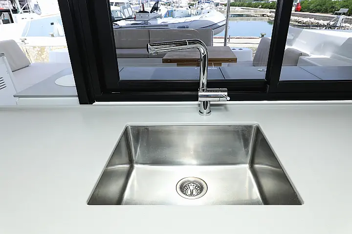 Lagoon 46 - 