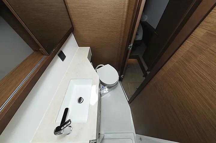 Lagoon 46 - 
