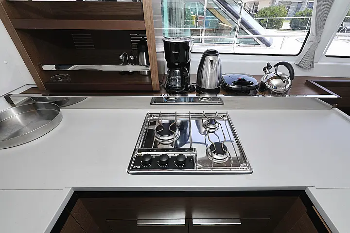 Lagoon 46 - 