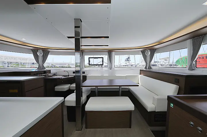 Lagoon 46 - 