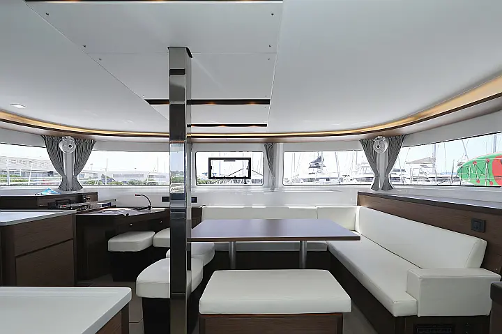 Lagoon 46 - 