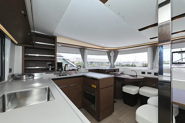 Lagoon 46 - 