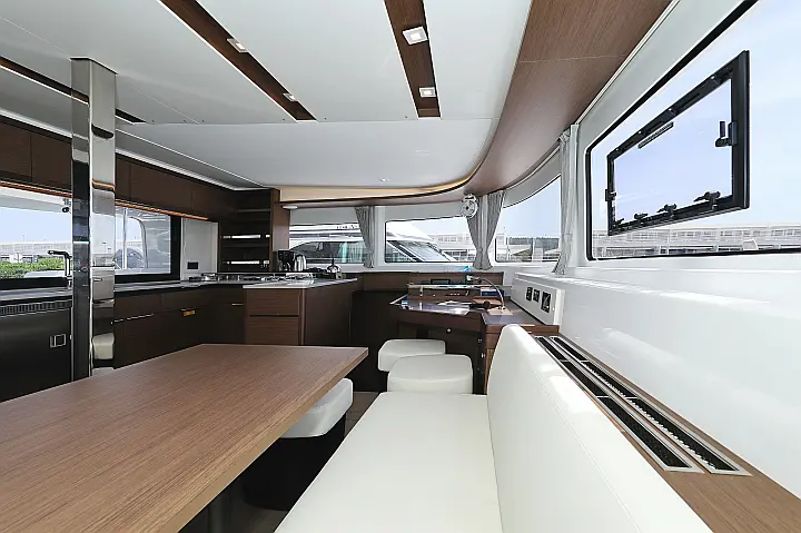 Lagoon 46 - 