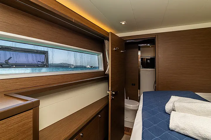 Lagoon 52F (5 cab) - 