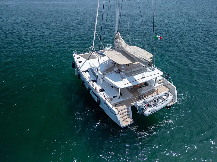 Lagoon 52F (5 cab) - 