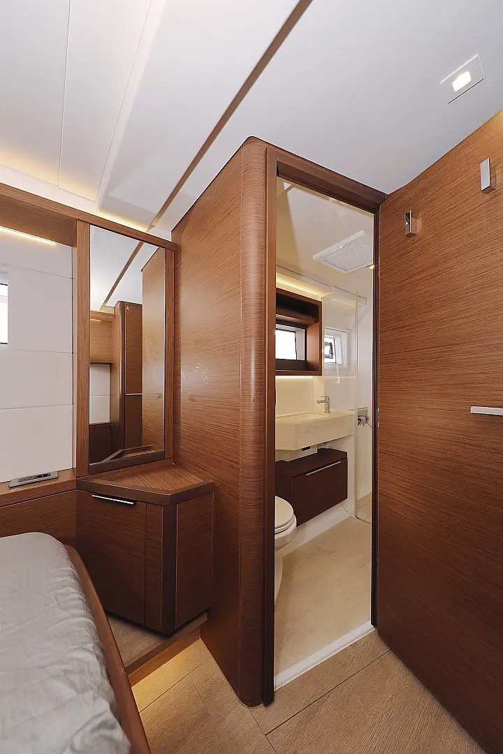 Lagoon 50/5 cab - 