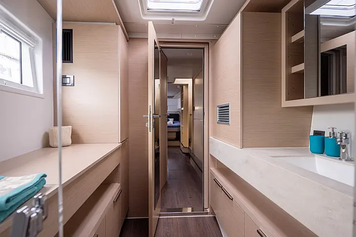 Lagoon 46 (3 CAB) - 