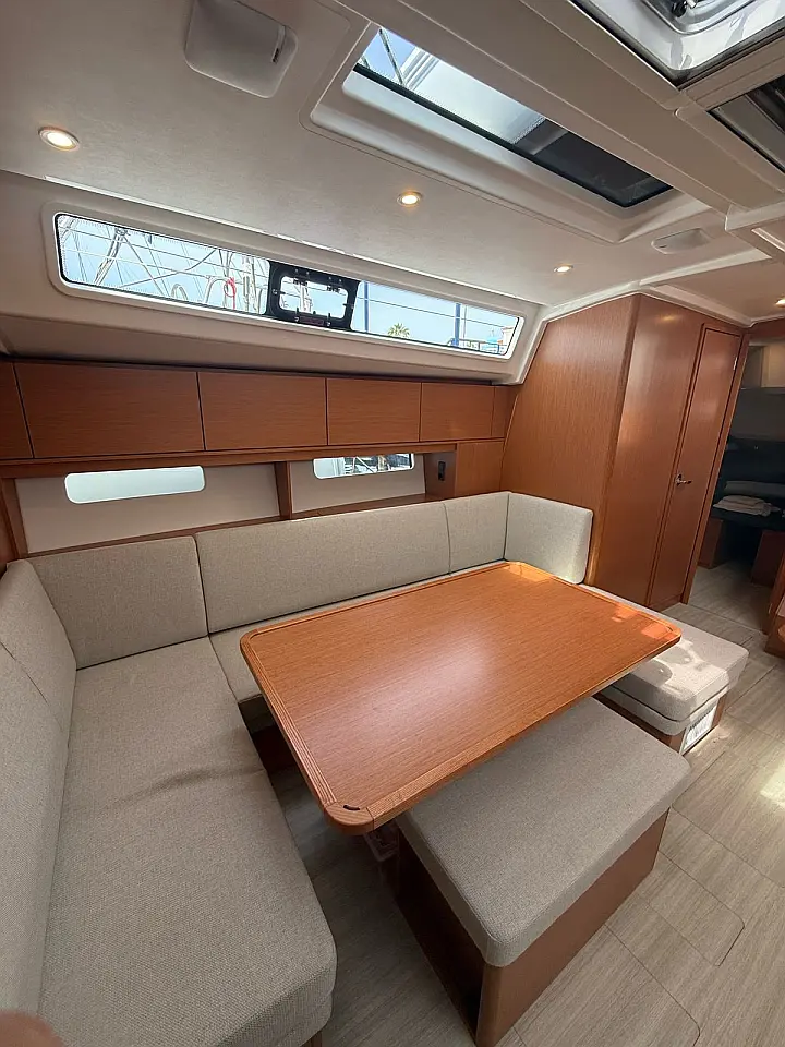 Bavaria C46 - 