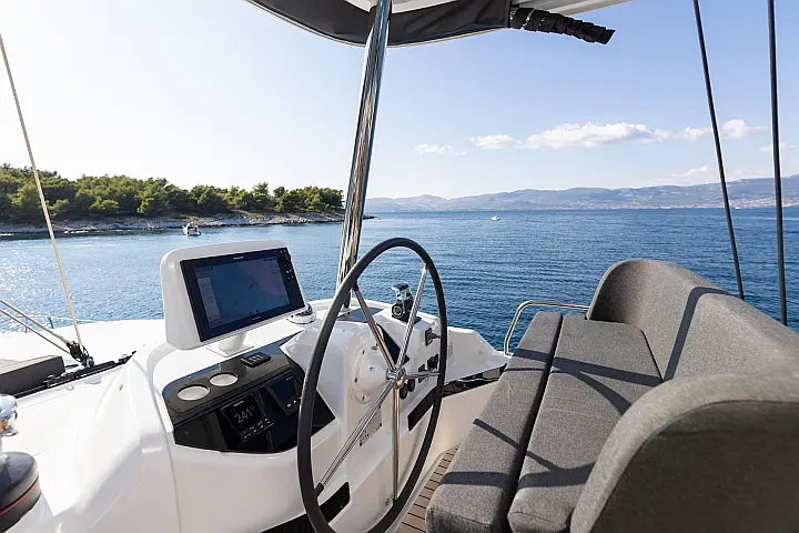 Lagoon 55 (2025) - 