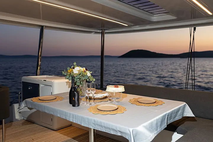 Lagoon 55 (2025) - 