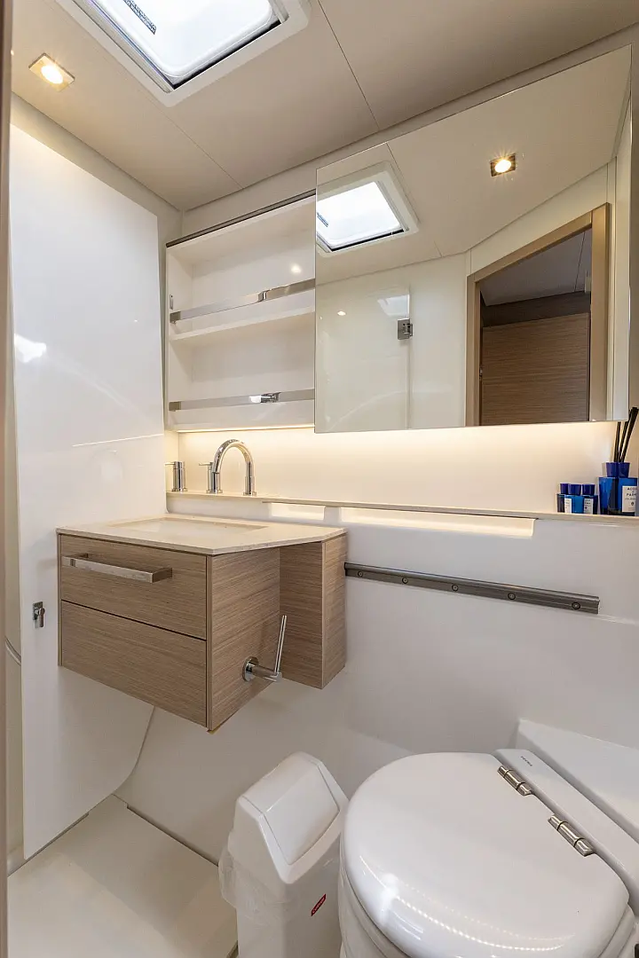 Lagoon 55 (2025) - 