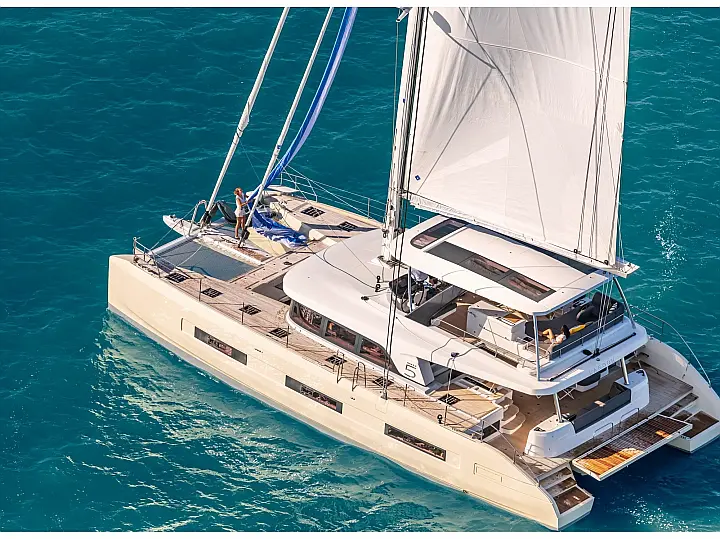 Lagoon Sixty5 - External image