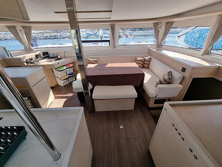 Lagoon 46 - 