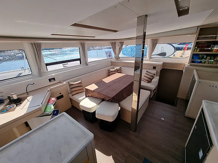 Lagoon 46 - 