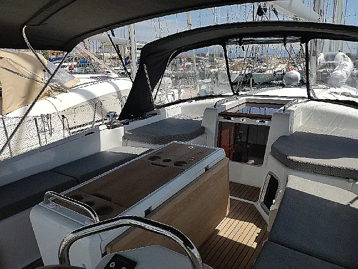 Jeanneau 51 - 