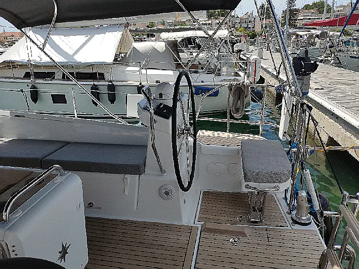 Jeanneau 51 - 
