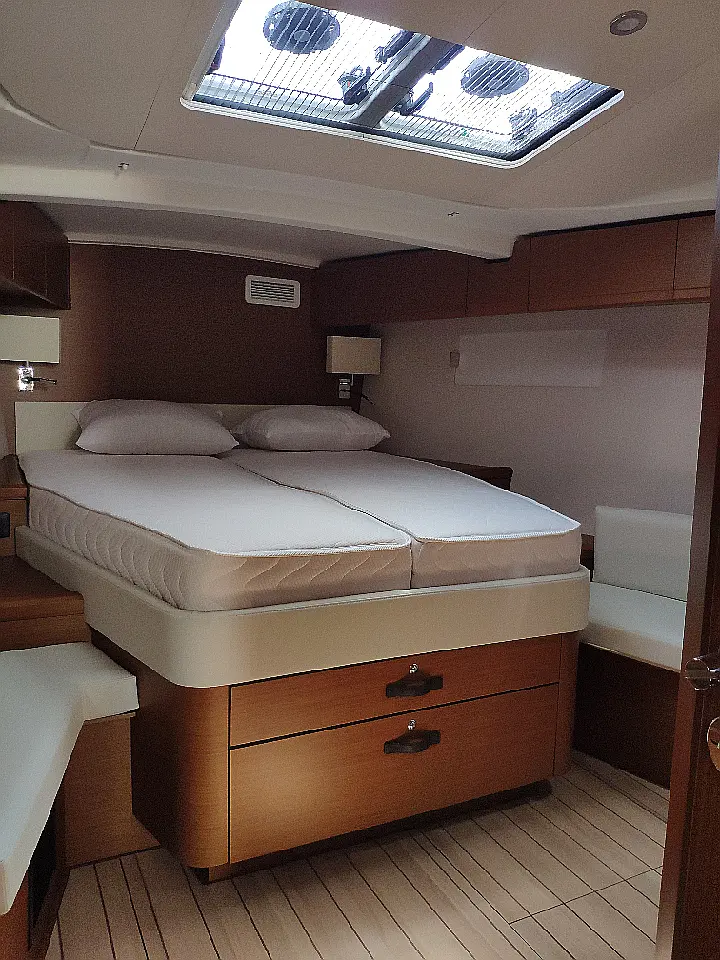 Jeanneau 51 - 