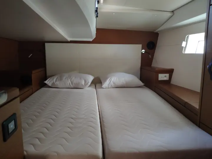 Jeanneau 51 - 