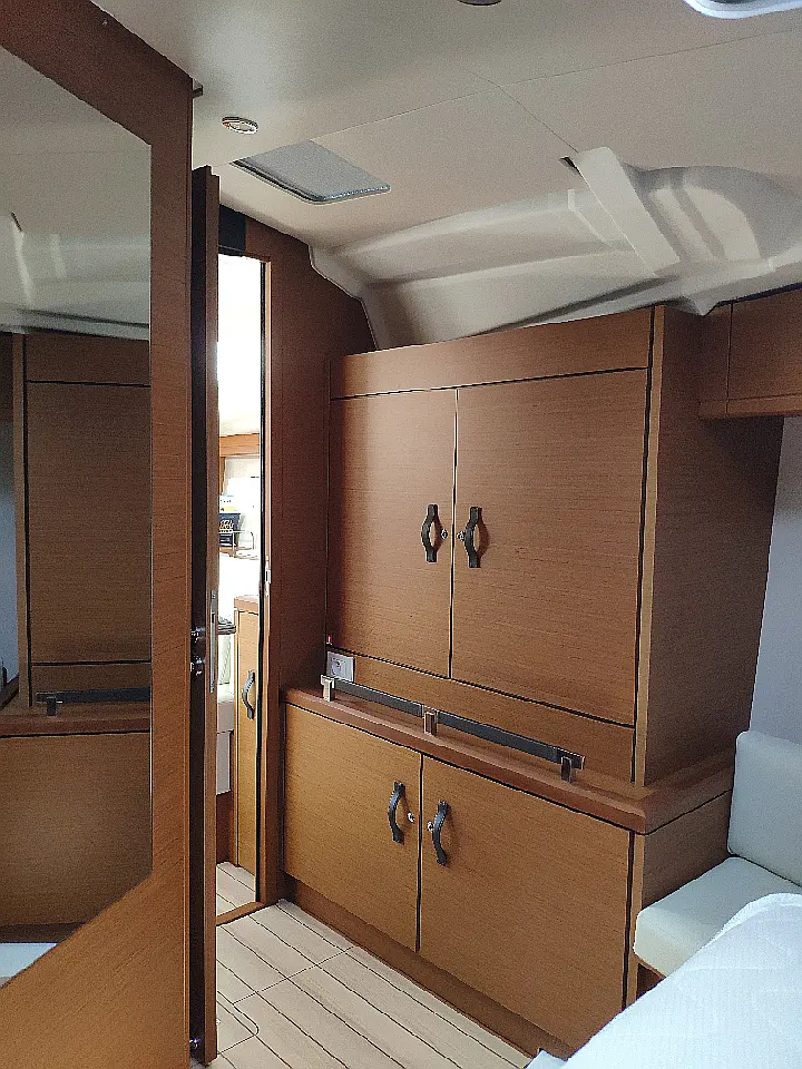 Jeanneau 51 - 