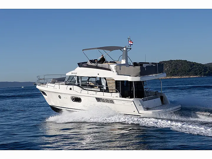 Swift Trawler 41 - External image