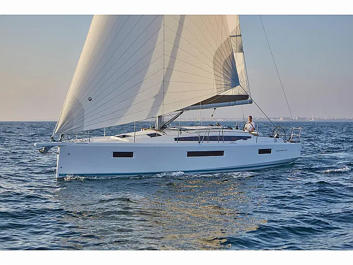 Sun Odyssey 410 - External image