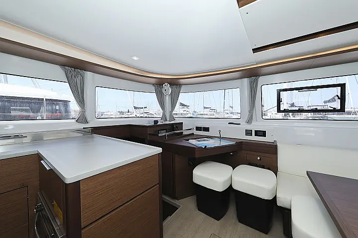 Lagoon 46 - 