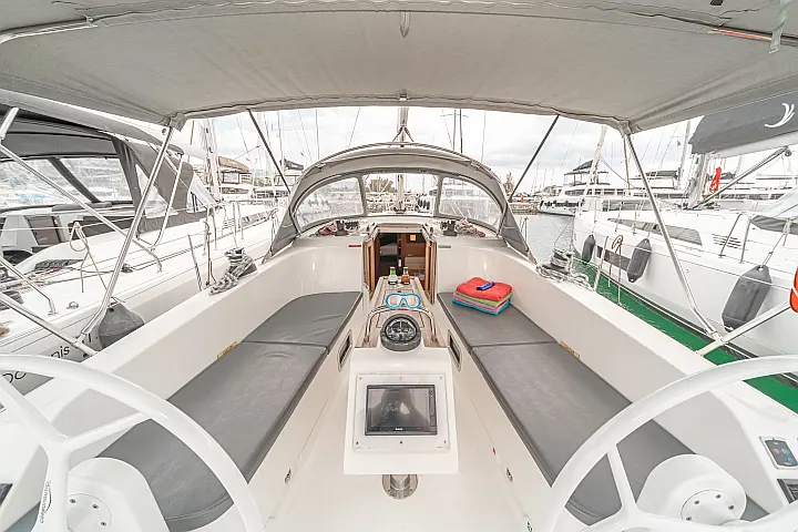 Bavaria Cruiser 41 - 