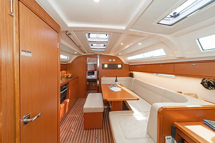 Bavaria Cruiser 41 - 