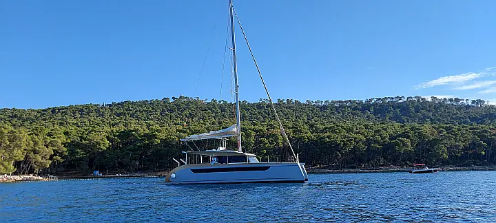 Luna 49 - 