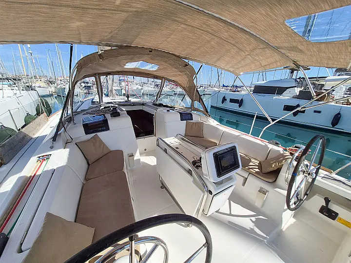 Sun Odyssey 439 - 