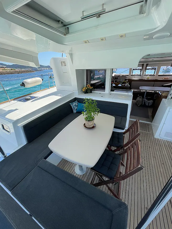 Lagoon 450 Fly - 