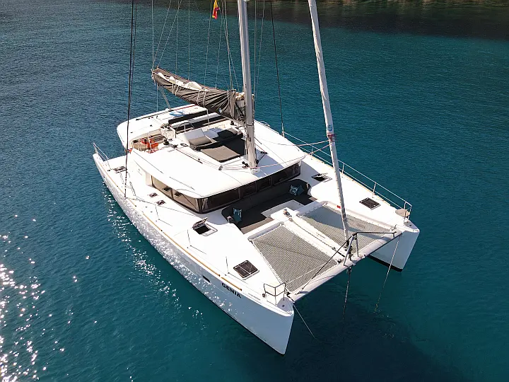 Lagoon 450 Fly - 