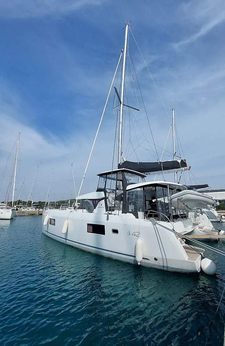 Lagoon 42  - 