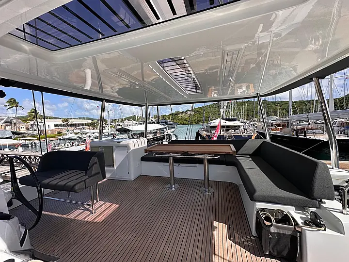 Lagoon 55 (5 cab) - 