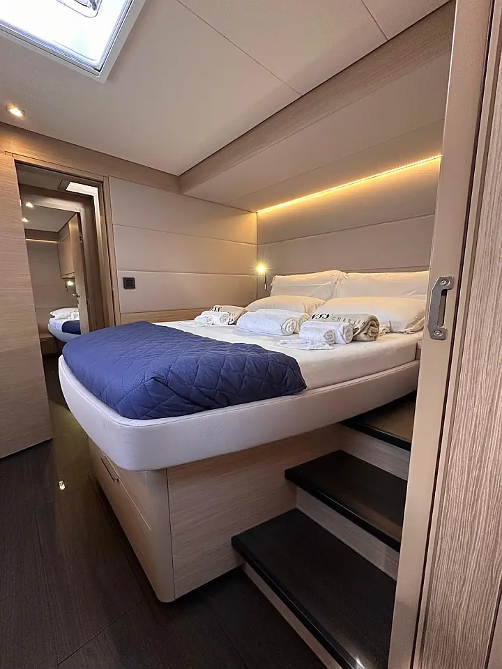 Lagoon 55 (5 cab) - 