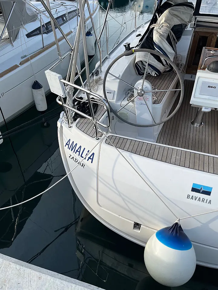 Bavaria Cruiser 37 - 