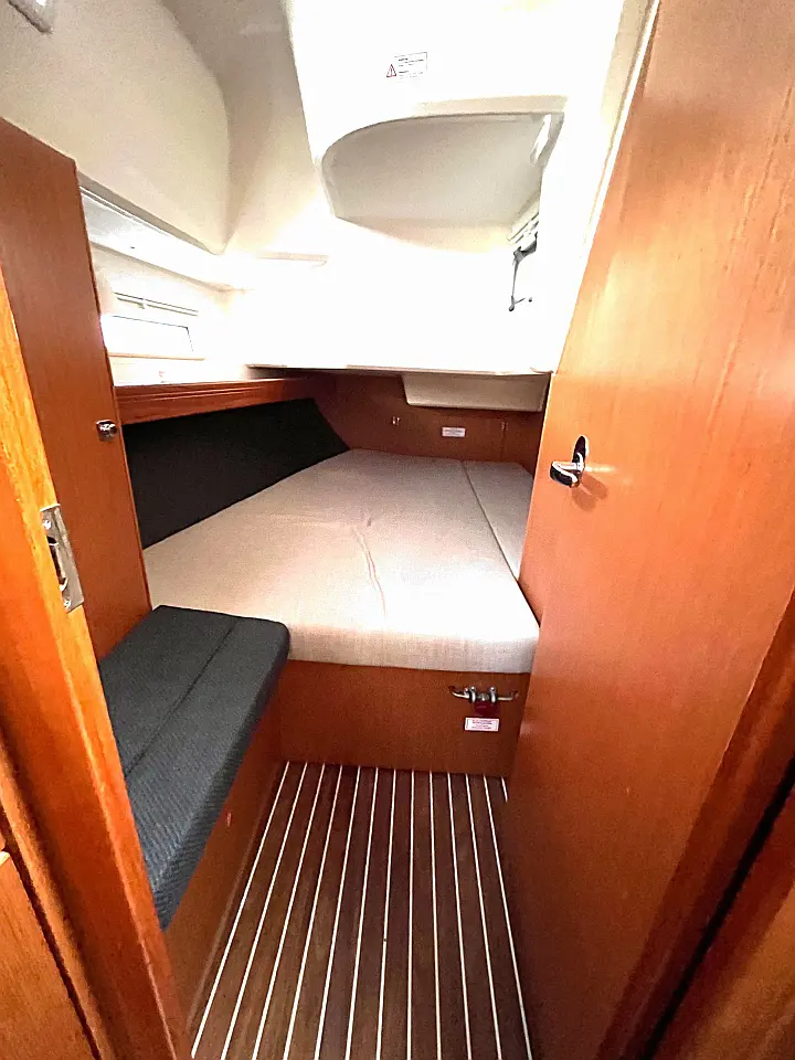 Bavaria Cruiser 37 - 