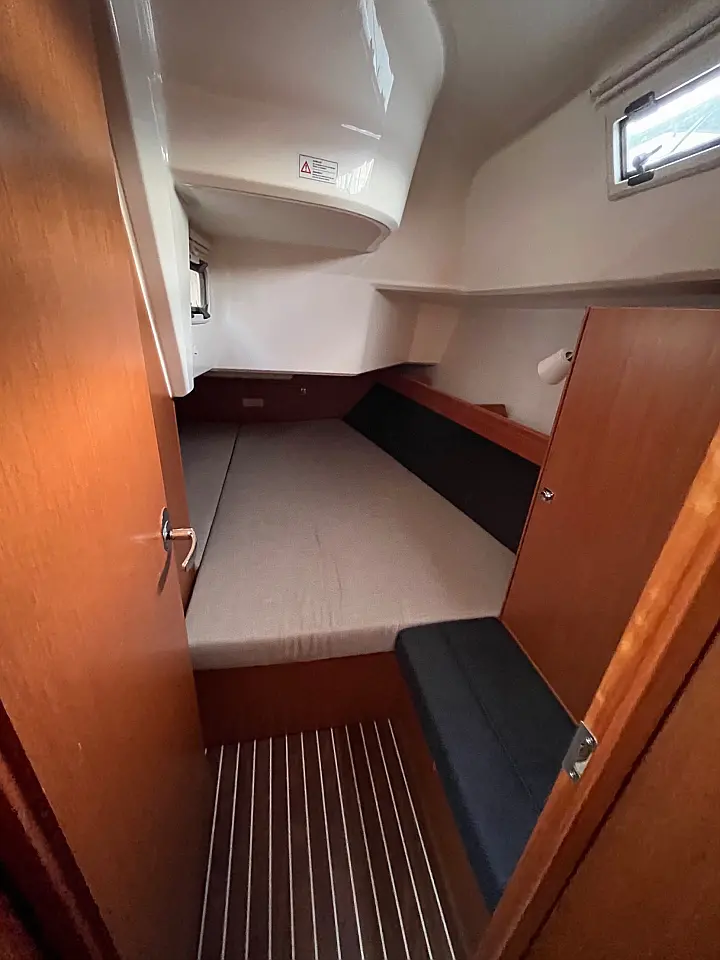 Bavaria Cruiser 37 - 