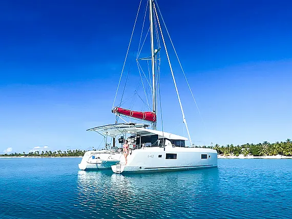 Lagoon 42