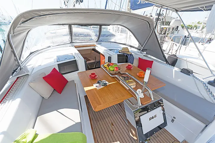 Hanse 385 - 