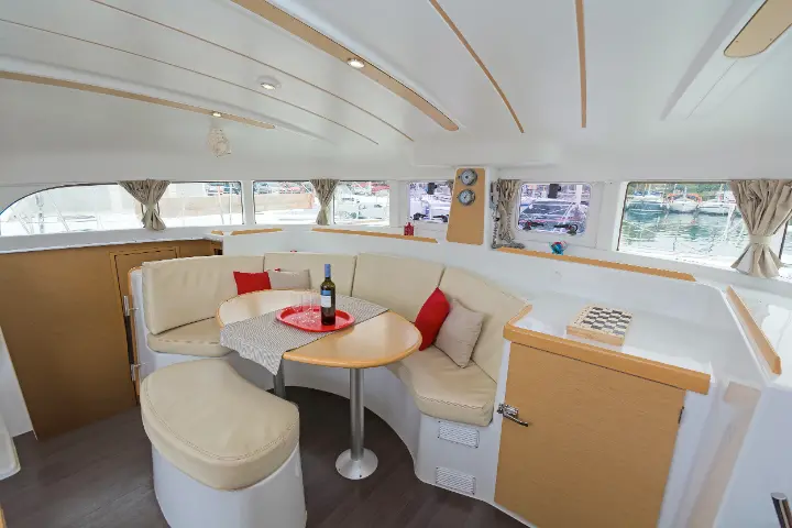Lagoon 380 S2 - 