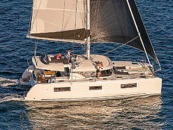 Lagoon 46  Premium A/C