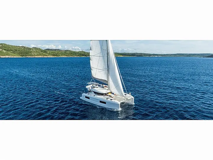 Lagoon 38 - 4cab - External image