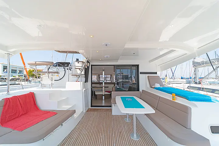 Lagoon 42 A/C & GEN - 