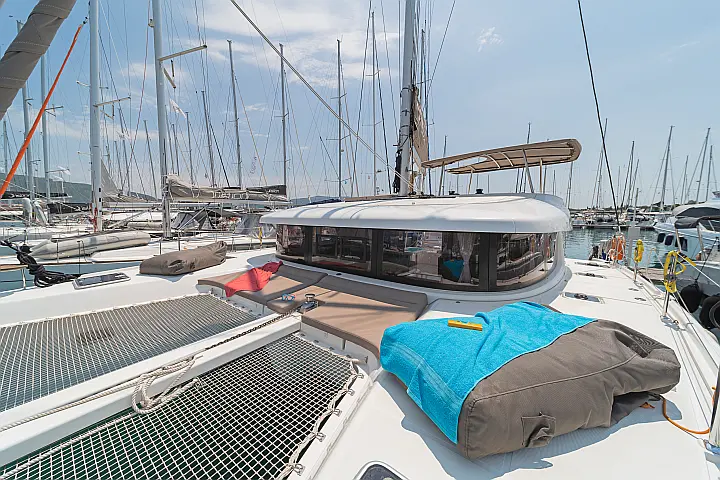 Lagoon 42 A/C & GEN - 